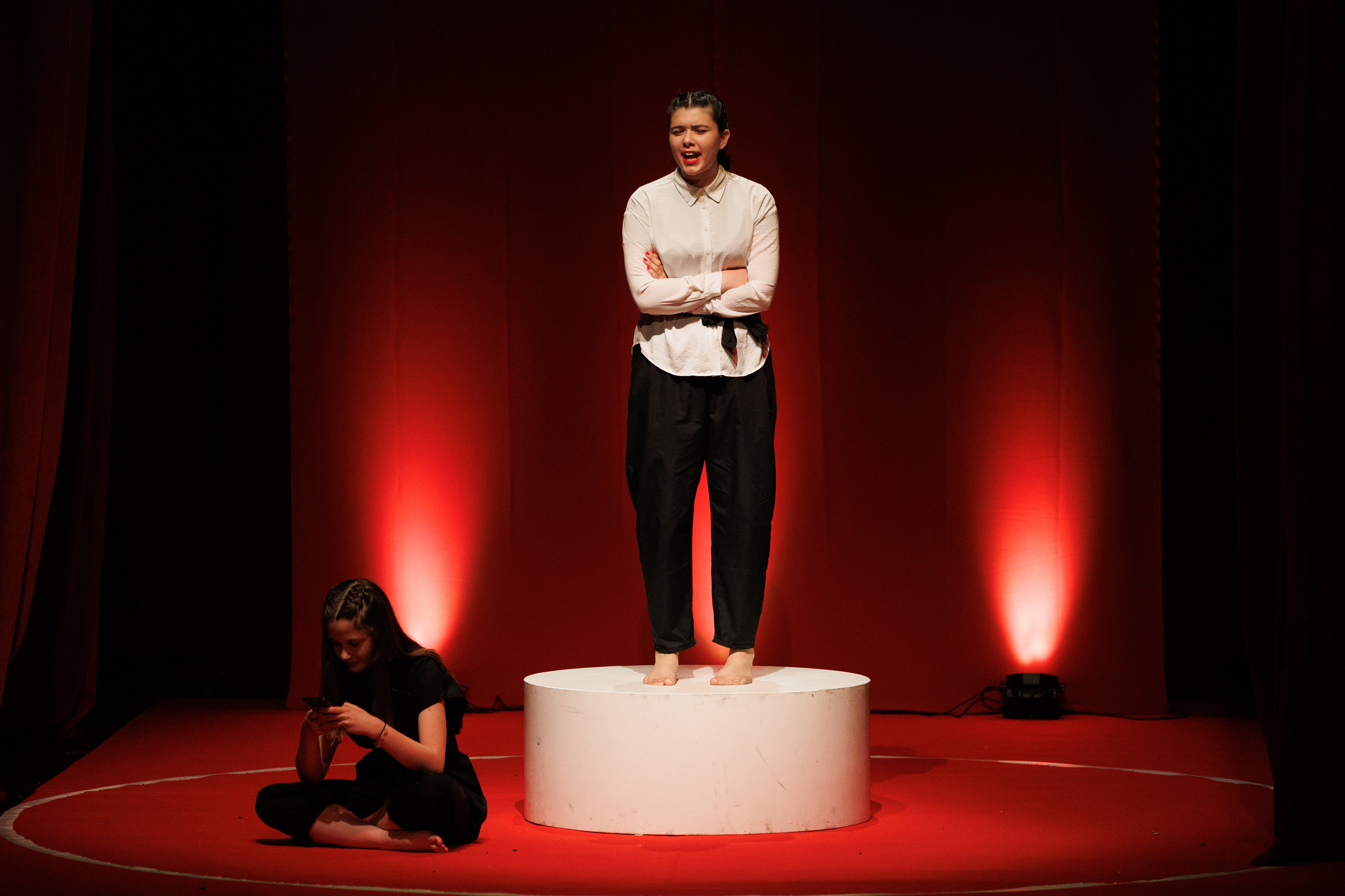 Igrajmo se: Zabranjeno mlađima od 15 strana A