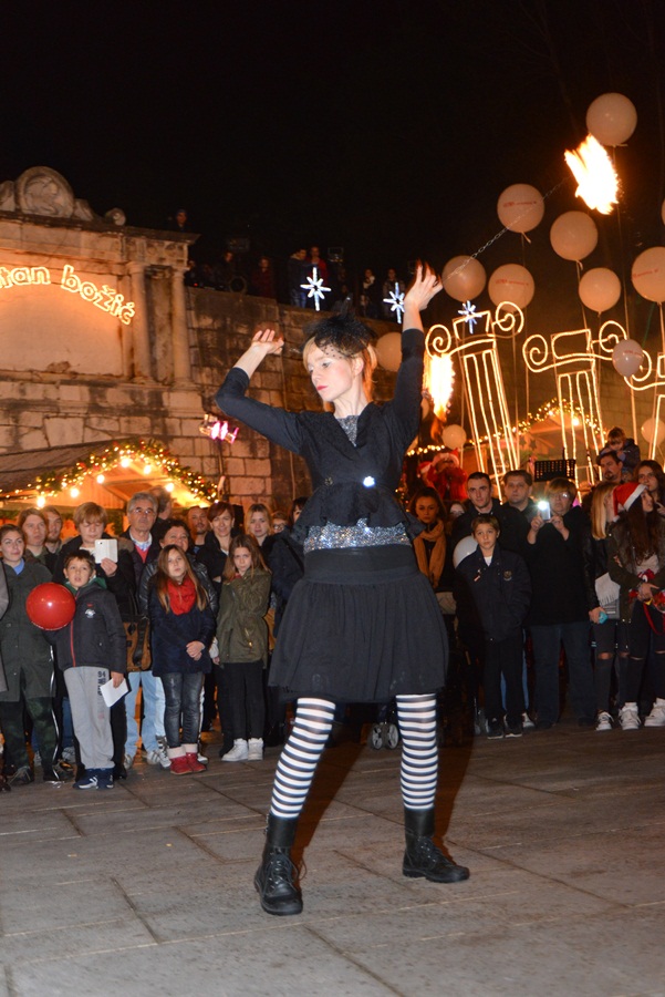 Započeo Advent u Zadru ; foto Iva Perinčić