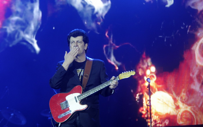 Split, 180311.
Spaladium Arena.
Koncert Bajaga u splitskoj Spaladium Areni ispunio je ocekivanja i dvorana je bila gotovo puna.
Foto: Paun Paunovic / CROPIX Split, 180311.
Spaladium Arena.
Koncert Bajaga u splitskoj Spaladium Areni ispunio je ocekivanja i dvorana je bila gotovo puna.
Foto: Paun Paunovic / CROPIX