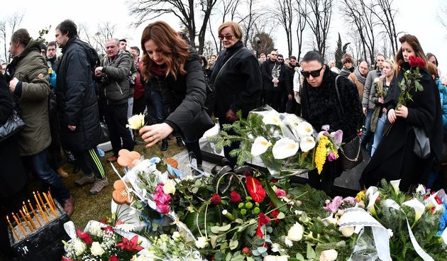 Posljednji ispracaj glumca Nebojse Glogovca na Novom groblju.