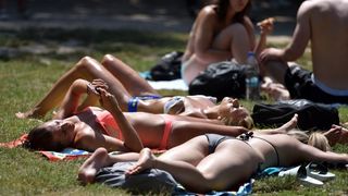 Puno lipog svita uživalo u svježini Krke na Skradinskom buku