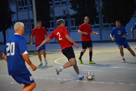 U povodu blagdana Kraljice Mira u Stanovima odigrana utakmica između liječnika i predstavnika Gradske uprave, Foto: Iva Perinčić