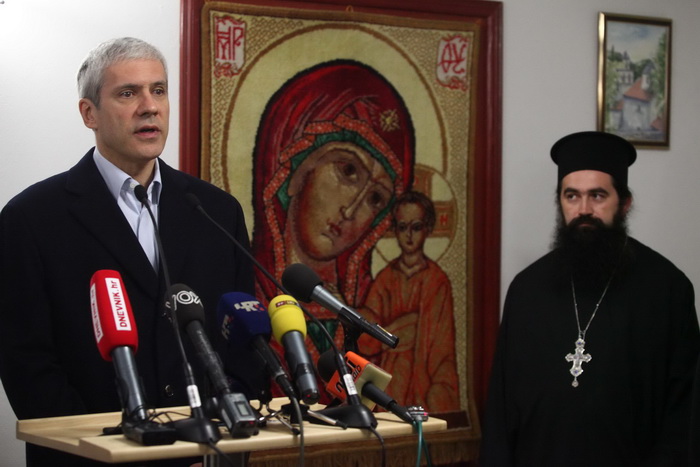 Krupa, 251110.
Boris Tadic i Ivo Josipovic posjetili su manastir Krupa.
Na slici: Boris Tadic i iguman manastira Gavrilo Stevanovic.
Foto: Vladimir Ivanov / CROPIX Krupa, 251110.
Boris Tadic i Ivo Josipovic posjetili su manastir Krupa.
Na slici: Boris Tadic i iguman manastira Gavrilo Stevanovic.
Foto: Vladimir Ivanov / CROPIX