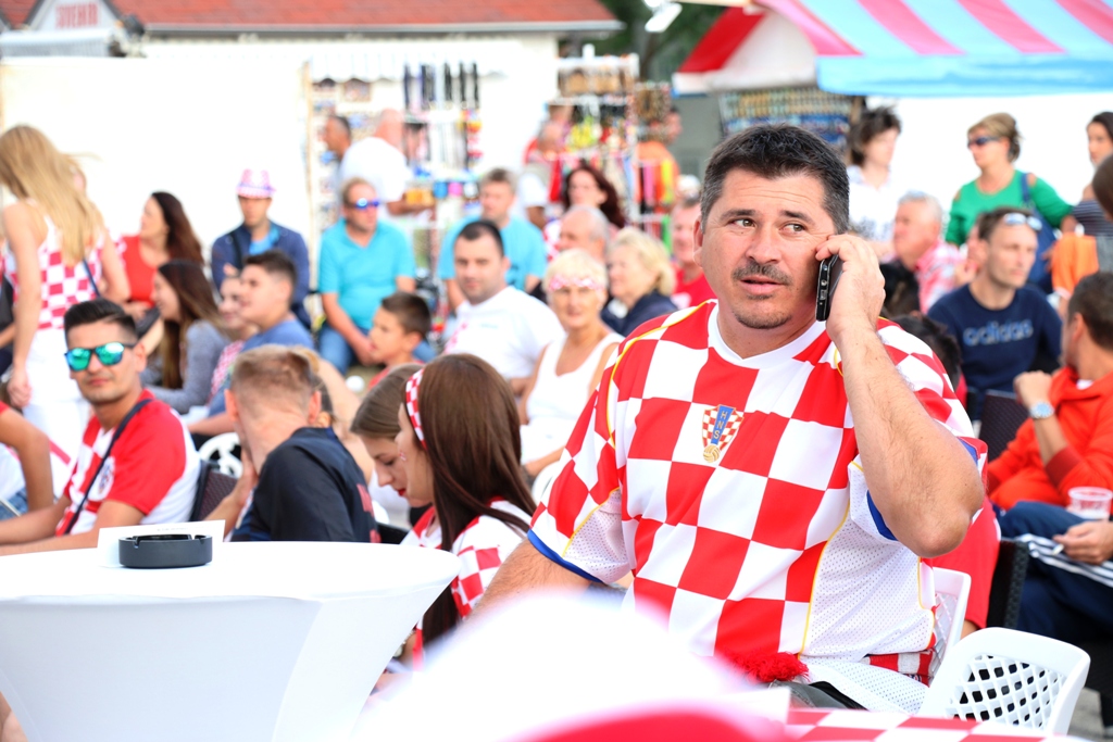 Virski navijači podržali Vatrene Virski navijači podržali Vatrene