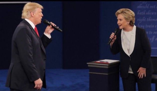 Donald Trump i Hilary Clinton u drugoj debati u St. Louisu. Screenshot