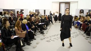 U sklopu tribine Moda osamdesetih – modni laboratorij za 21. stoljece odrzana odrzana modna revija Avangardna moda osamdesetih. Zvoncica Vuckovic. Photo: Robert Anic/PIXSELL