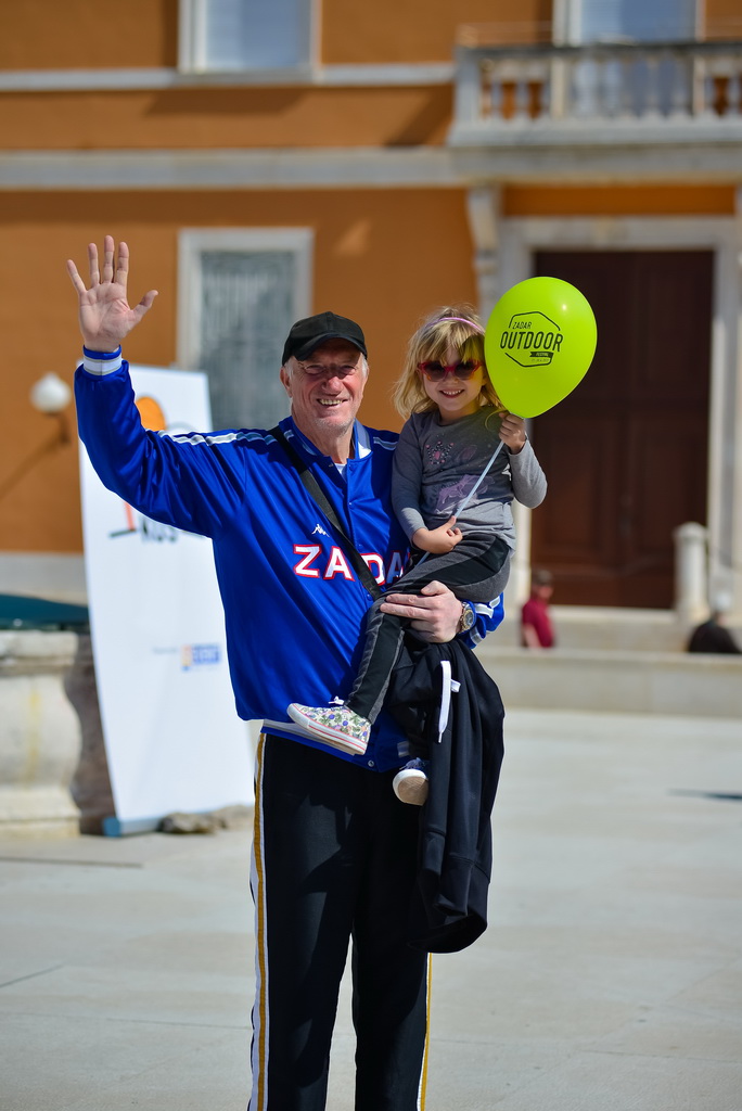 Basket na Forumu: Košarkaške legende protiv mlađih uzrasta KK Zadar Basket na Forumu: Košarkaške legende protiv mlađih uzrasta KK Zadar