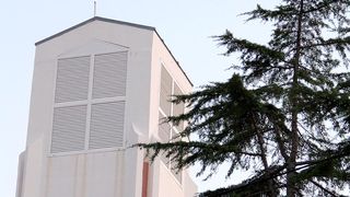 Na Stanovima se Kraljica mira slavi već preko 20 godina, a sinoćnjim misnim slavljem, procesijom i kasnije koncertom na školskom igralištu Stanarci su proslavili još jednu feštu. Koncert su održali grupa Dalmatico i Ivica Sikirić Ićo, foto: I. Perinčić Na Stanovima se Kraljica mira slavi već preko 20 godina, a sinoćnjim misnim slavljem, procesijom i kasnije koncertom na školskom igralištu Stanarci su proslavili još jednu feštu. Koncert su održali grupa Dalmatico i Ivica Sikirić Ićo, foto: I. Perinčić