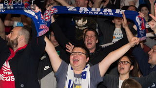 Humanitarno gledanje utakmice Zadar-Cibona u Jazinama Humanitarno gledanje utakmice Zadar-Cibona u Jazinama