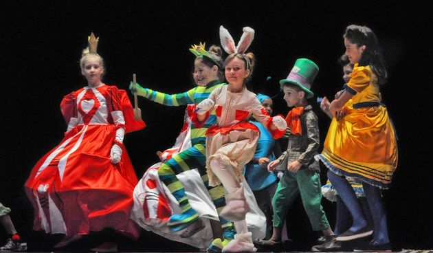 Dragon Teatar – Alisa u zemlji čudesa