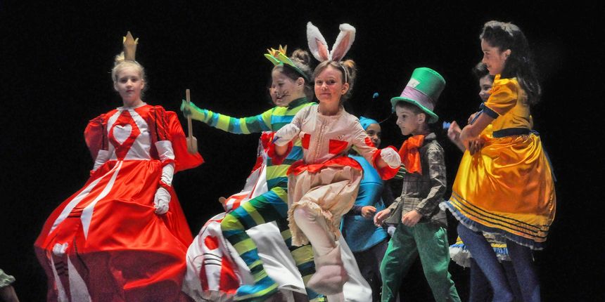 Dragon Teatar – Alisa u zemlji čudesa Dragon Teatar – Alisa u zemlji čudesa