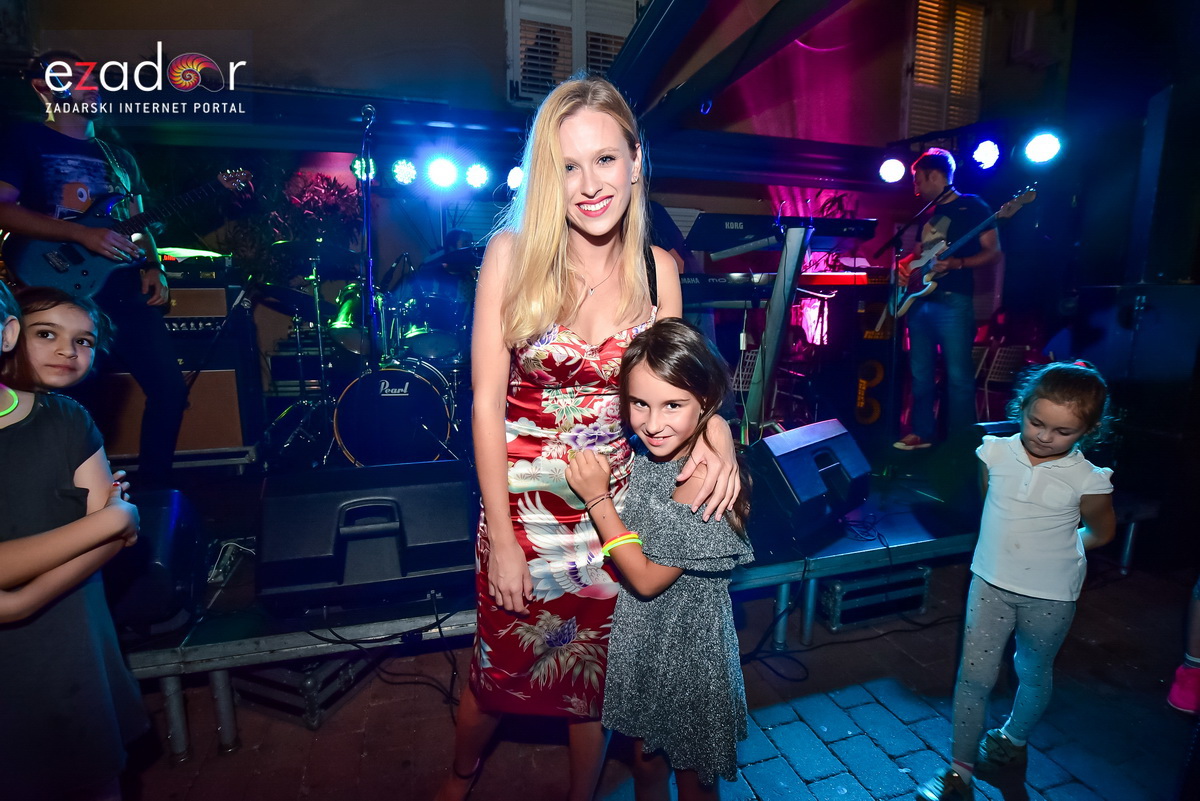 Domenica @ Kult Caffebar