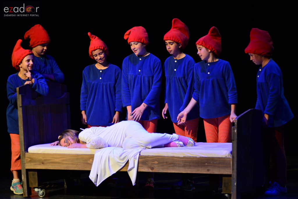 Premijera predstave “Snjeguljica” u izvedbi polaznika “Donatoline 1” Premijera predstave “Snjeguljica” u izvedbi polaznika “Donatoline 1”