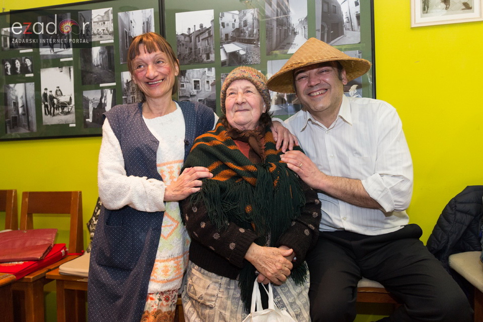 Cafe bar Doma: Povratak u Dolinu ćupova Cafe bar Doma: Povratak u Dolinu ćupova