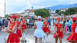 Image 5793689 (auto) Image 5793689 (auto)