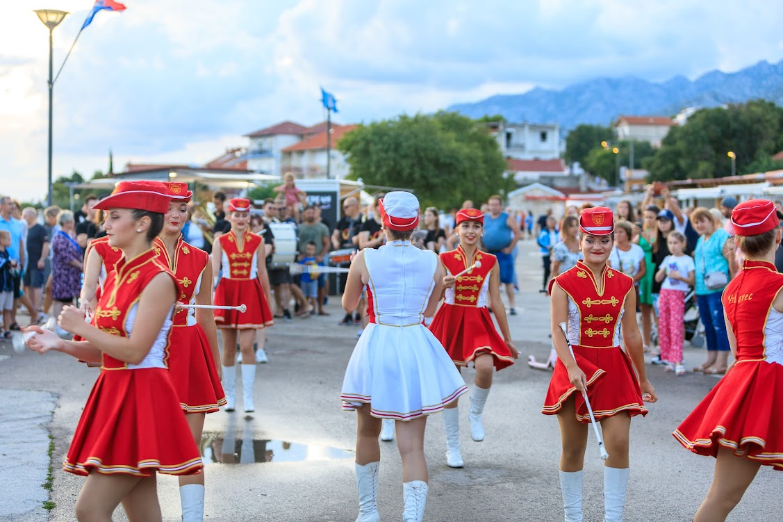 Image 5793689 (auto) Image 5793689 (auto)