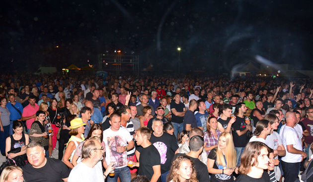 Deep Purple i Gibonni na Jazinama. FOTO:Lucija Juravic