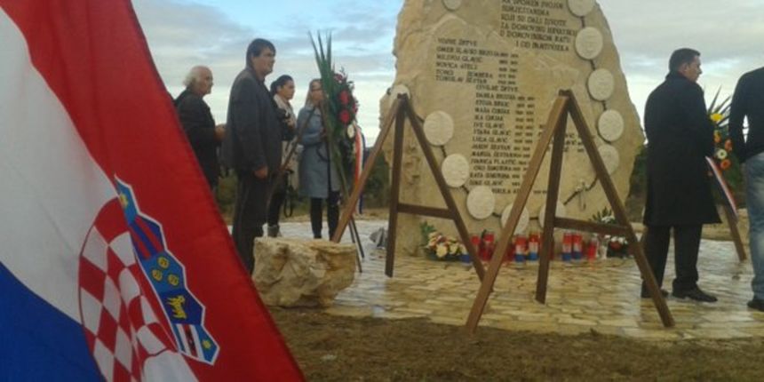 Nadin: 23. obljetnica stradavanja civila i branitelja u velikosrpskoj agresiji Nadin: 23. obljetnica stradavanja civila i branitelja u velikosrpskoj agresiji