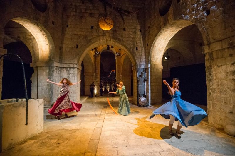 Povodom obiljezavanja 400. godina smrti Williama Shakespearea premijerno je izveden Othello, tragedija Williama Shakespearea u režiji Ivice Boban i s Draganom Despotom kao Othellom