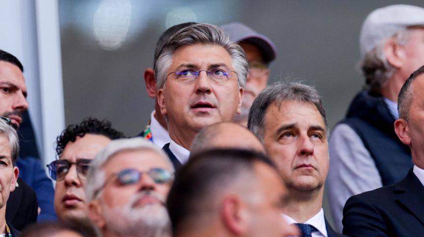 Andrej Plenkovic na nogometu