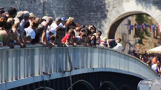 Milenijski skok KUD-a Bleke i konji (foto:Saša Čuka) Milenijski skok KUD-a Bleke i konji (foto:Saša Čuka)