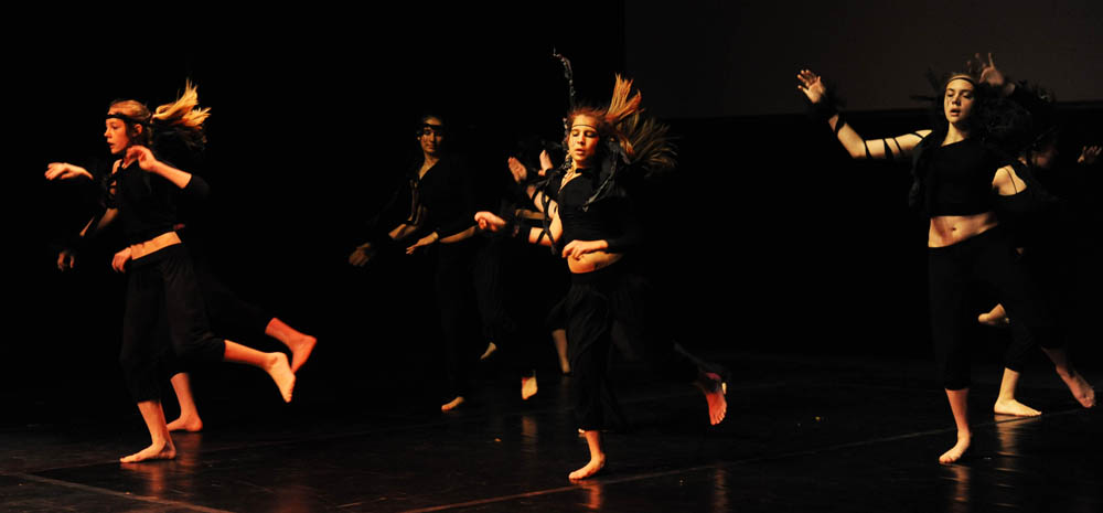 Zadar, 12.5.2012. snimio: Nenad Marčev
1. Zadarski plesni festival
(In memoriam Nives Šimatović-Predovan)
Dvorana Kazališta lutaka Zadar Zadar, 12.5.2012. snimio: Nenad Marčev
1. Zadarski plesni festival
(In memoriam Nives Šimatović-Predovan)
Dvorana Kazališta lutaka Zadar