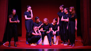 Igrajmo se: Zabranjeno mlađima od 15 strana A