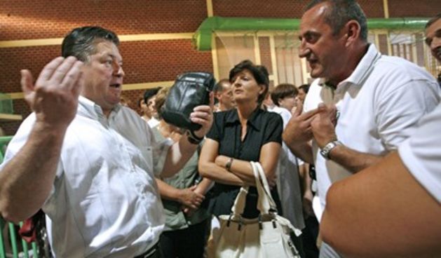 Roditelji s Zdravkom Šojatom (foto: Sandra Simunovic / CROPIX)