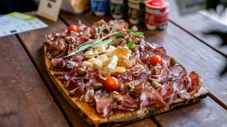 Predstavljanje eno-gastronomske ponude Zadarske županije medijima i turističkom sektoru u Ljubljani Predstavljanje eno-gastronomske ponude Zadarske županije medijima i turističkom sektoru u Ljubljani