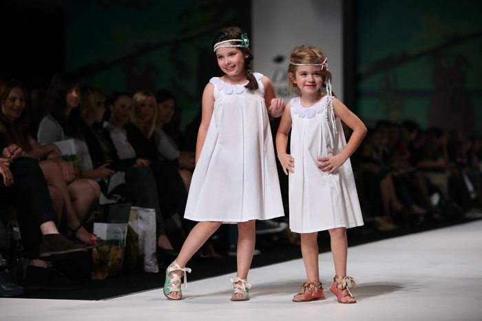 Zagreb, 300911.
Zagrebacki velesajam.
Modna revija Dove Fashion.hr proljece – ljeto 2012.
Na slici: revija AMR for Bambi.
Foto: Biljana Gaurina / CROPIX Zagreb, 300911.
Zagrebacki velesajam.
Modna revija Dove Fashion.hr proljece – ljeto 2012.
Na slici: revija AMR for Bambi.
Foto: Biljana Gaurina / CROPIX