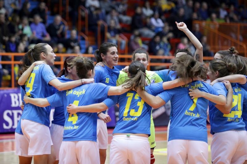Finale Kutije šibica: ŽNK Osijek – HNTV i MNK Futsal Super chicks 4-1 Finale Kutije šibica: ŽNK Osijek – HNTV i MNK Futsal Super chicks 4-1