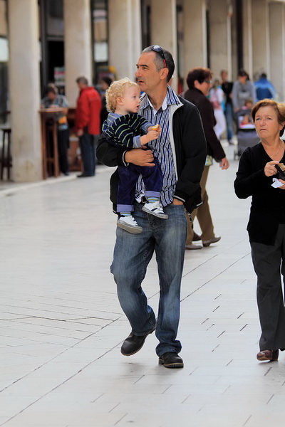 Skitnja gradom 11. listopada 2013. Foto: Roberto Lerga