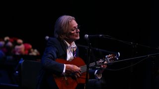 Koncertom ‘Vjeruj u ljubav’ obilježena 50. godišnjica Županijske lige protiv raka: zapjevao i Oliver Dragojević Koncertom ‘Vjeruj u ljubav’ obilježena 50. godišnjica Županijske lige protiv raka: zapjevao i Oliver Dragojević