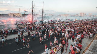 Zadar priredio čudesan doček svojim Vatrenim herojima (1)