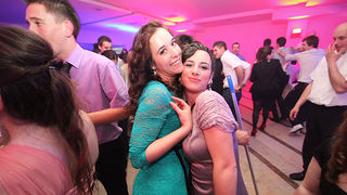 Maturalna večer Ekonomske škole (foto:Saša Čuka) Maturalna večer Ekonomske škole (foto:Saša Čuka)