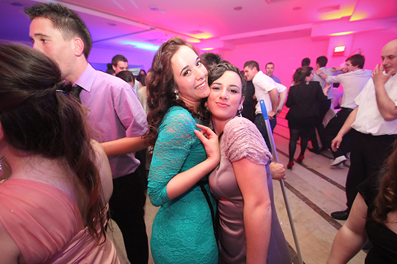 Maturalna večer Ekonomske škole (foto:Saša Čuka) Maturalna večer Ekonomske škole (foto:Saša Čuka)