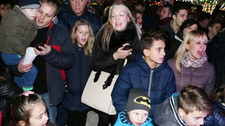 Virani 2016. godinu dočekali uz Lidiju Bačić, Leteći odred i spektakularan vatromet Virani 2016. godinu dočekali uz Lidiju Bačić, Leteći odred i spektakularan vatromet