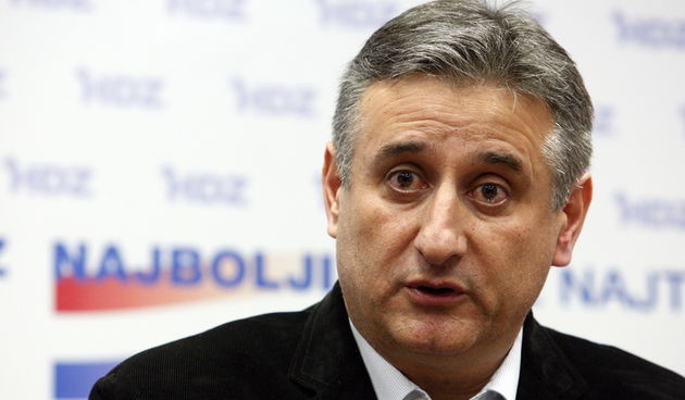 Zagreb, 201112.Sredisnjica HDZ-a.Predsjednik HDZ-a Tomislav Karamarko odrzao je konferenciju za medije povodom osudjujuce presude bivsem premijeru Ivi Sanaderu.Foto: Davor Pongracic / CROPIX