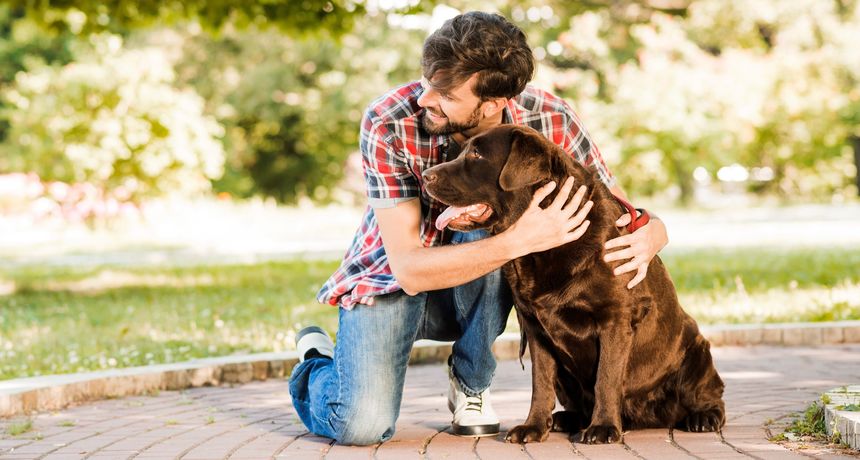 Muškarac i pas Muškarac i pas