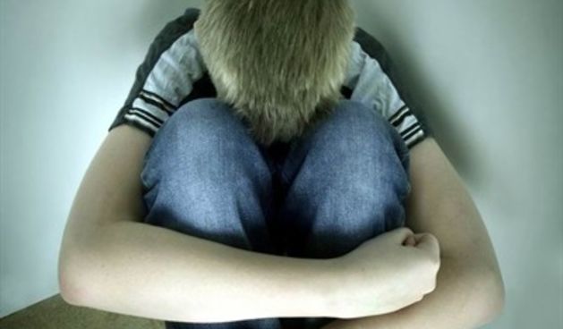 Uplašeni dječak (Foto: Tportal.hr)