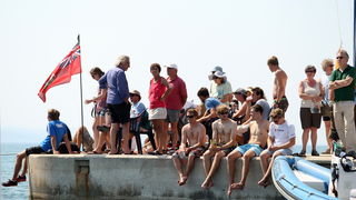 Zadar, 120512.
Danas zavrsava Svjetsko prvenstvo 49er-a u Zadru. Najbolje posade svijeta jedrile su danas u Zadarskom kanalu. Vecina ce otici kuci na kratki odmor, a potom ce se ponovno okupiti pocetkom lipnja u Velikoj Britaniji, na iducoj regati Svjetsk Zadar, 120512.
Danas zavrsava Svjetsko prvenstvo 49er-a u Zadru. Najbolje posade svijeta jedrile su danas u Zadarskom kanalu. Vecina ce otici kuci na kratki odmor, a potom ce se ponovno okupiti pocetkom lipnja u Velikoj Britaniji, na iducoj regati Svjetsk