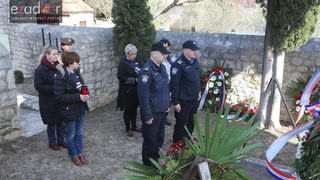 U Donjem Karinu obilježeno sjećanje na rušenje Franjevačkog samostana tijekom VRO Maslenica