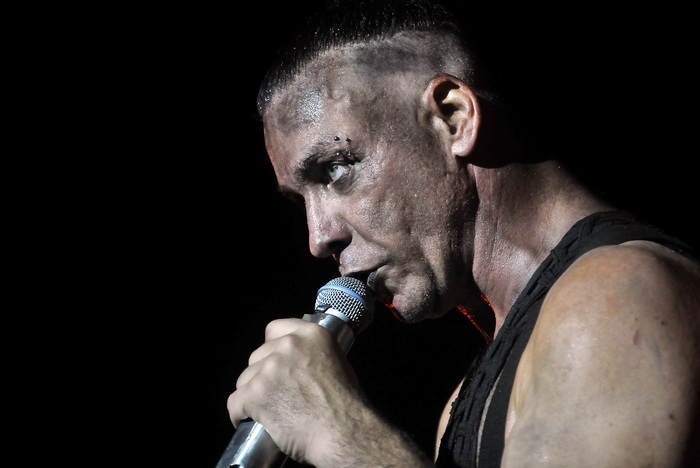 Zagreb, 081111.
Arena, koncert njemacke metal rock grupe Rammstein iz Berlina.
Foto: Bruno Konjevic / CROPIX Zagreb, 081111.
Arena, koncert njemacke metal rock grupe Rammstein iz Berlina.
Foto: Bruno Konjevic / CROPIX