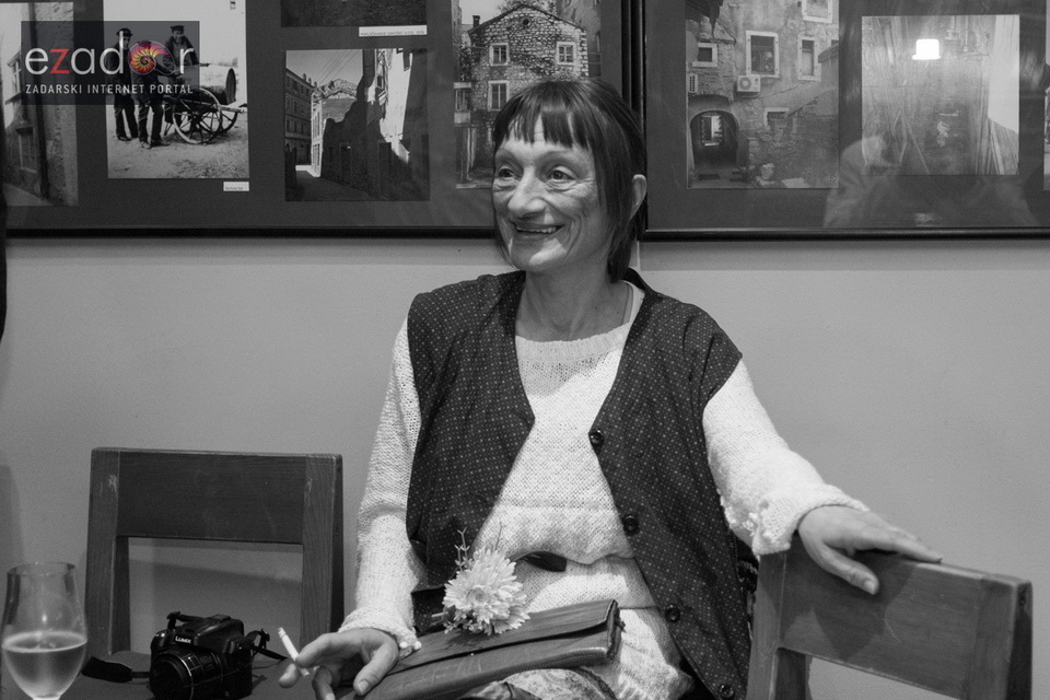 Cafe bar Doma: Povratak u Dolinu ćupova Cafe bar Doma: Povratak u Dolinu ćupova