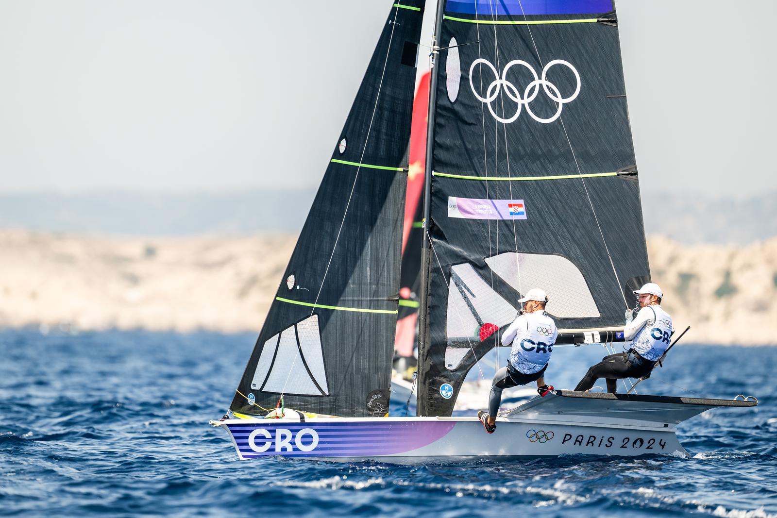 OI Pariz 2024: Braća Fantela u klasi 49er na regatnom polju u Marseilleu