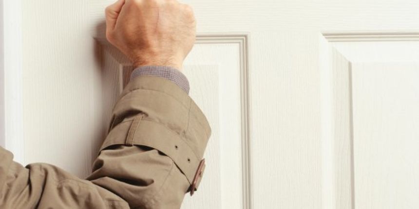 Kucanje na vrata, ilustracija, foto: Thinkstock