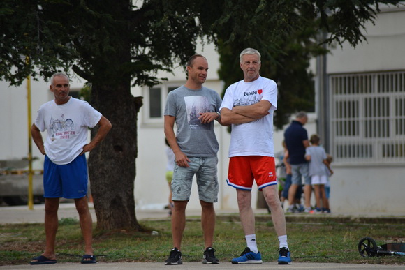 U povodu blagdana Kraljice Mira u Stanovima odigrana utakimica između veterana KK Zadar i Stanova, Foto: Iva Perinčić U povodu blagdana Kraljice Mira u Stanovima odigrana utakimica između veterana KK Zadar i Stanova, Foto: Iva Perinčić