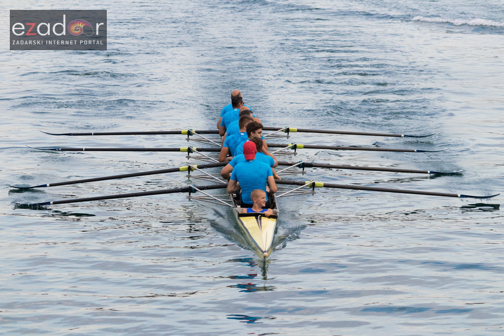 6. “Jadranov veslački dvoboj” osmeraca u uvali Jazine 6. “Jadranov veslački dvoboj” osmeraca u uvali Jazine