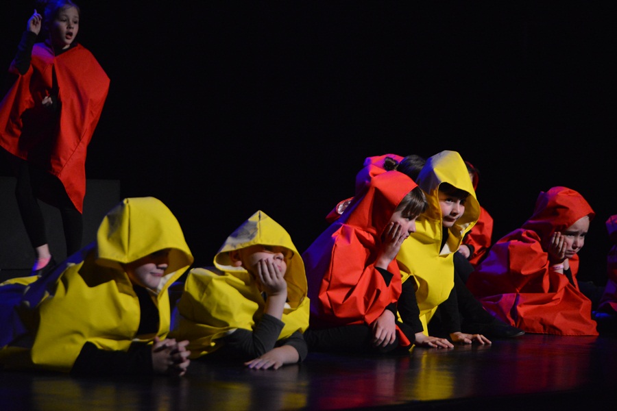 HNK Zadar: Premijera predstave “Tko i što brani”, Igrajmo se HNK Zadar: Premijera predstave “Tko i što brani”, Igrajmo se