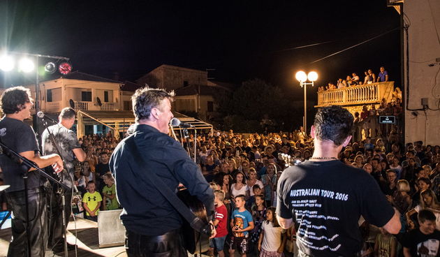 Tamburaški sastav Gazde u Povljani